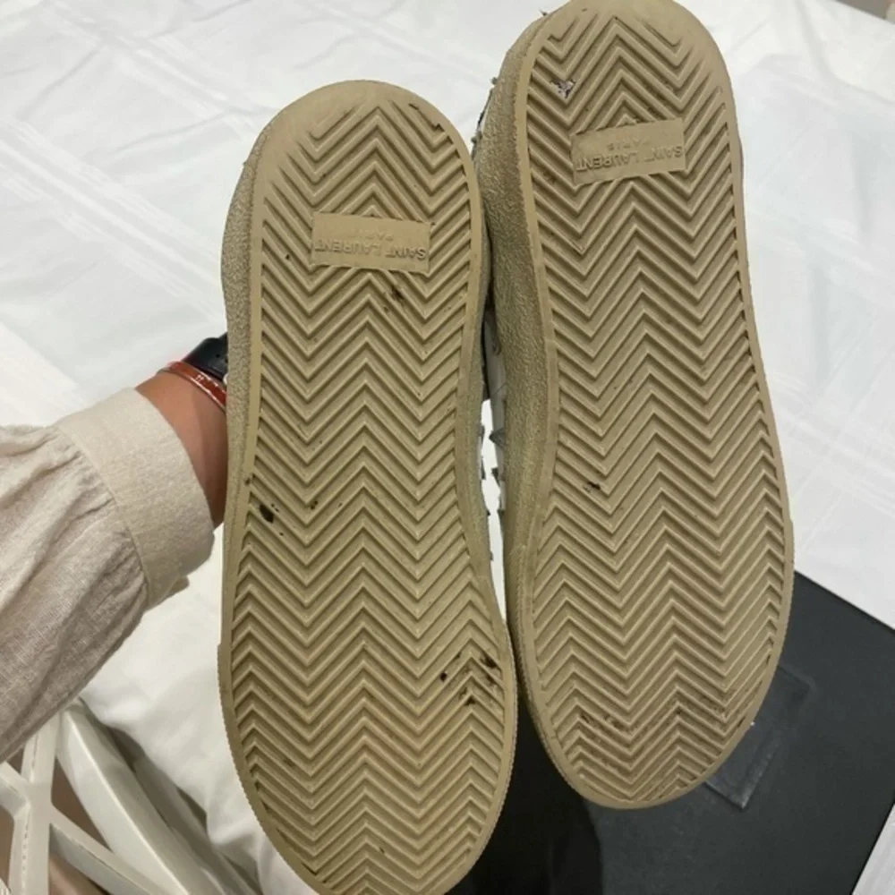 SAINT LAURENT STAR SNEAKERS SIZE 41